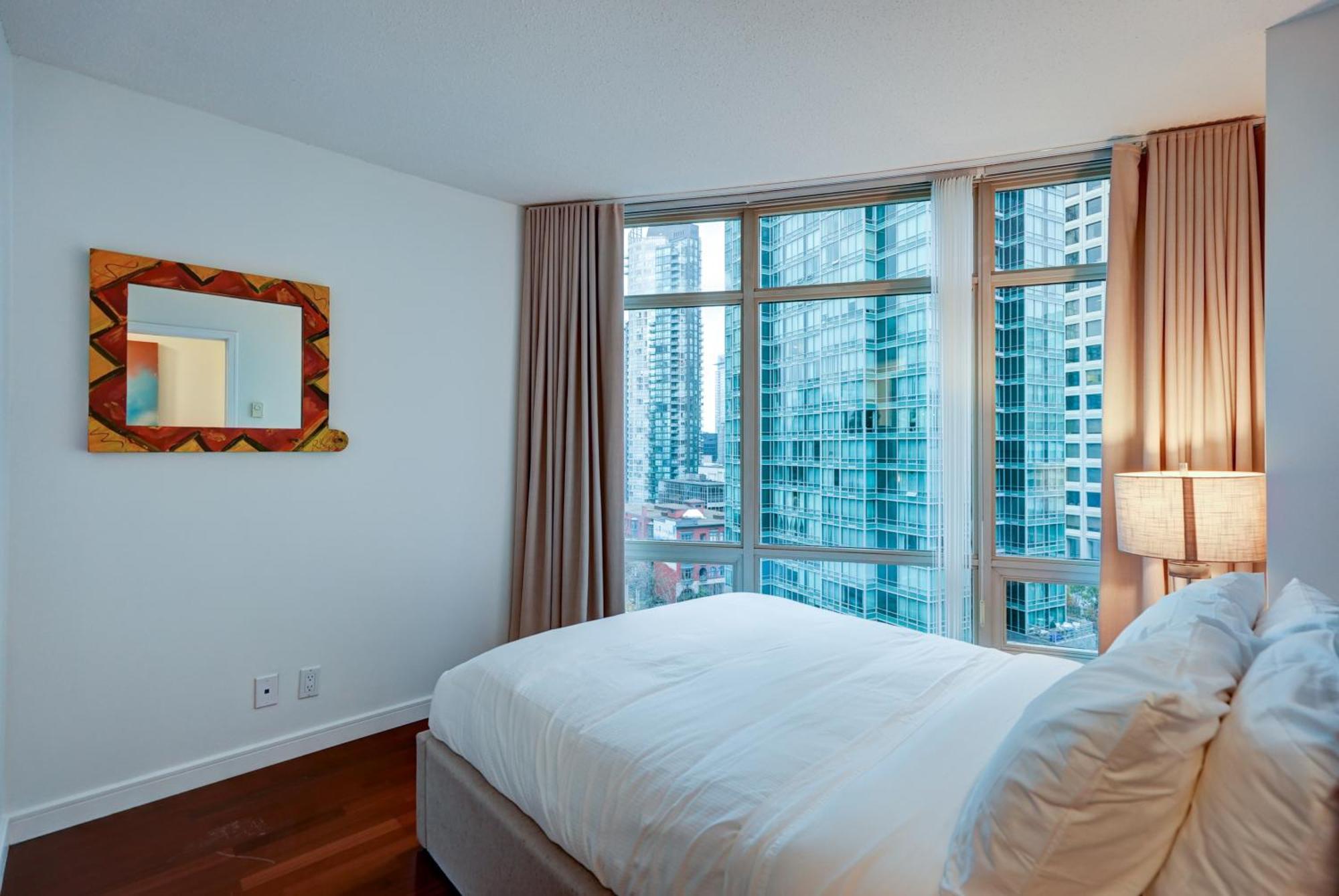 Dunowen Properties Vancouver Exterior photo