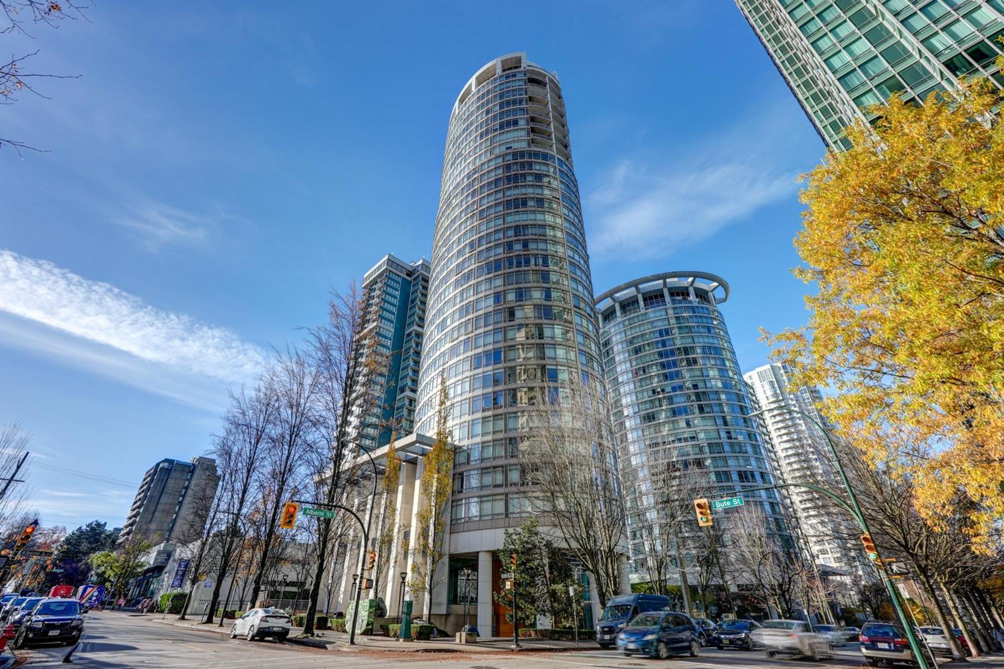 Dunowen Properties Vancouver Exterior photo