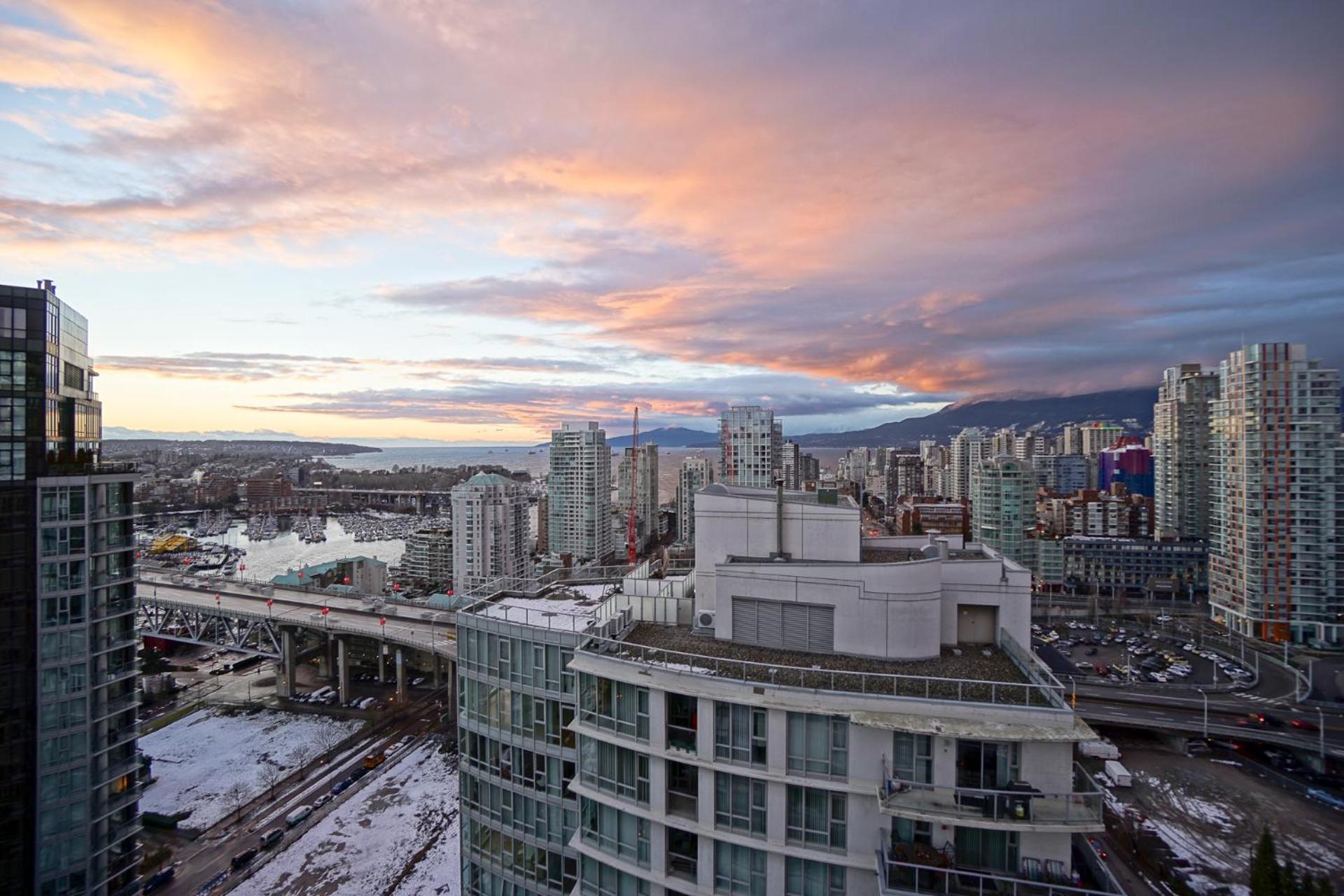 Dunowen Properties Vancouver Exterior photo
